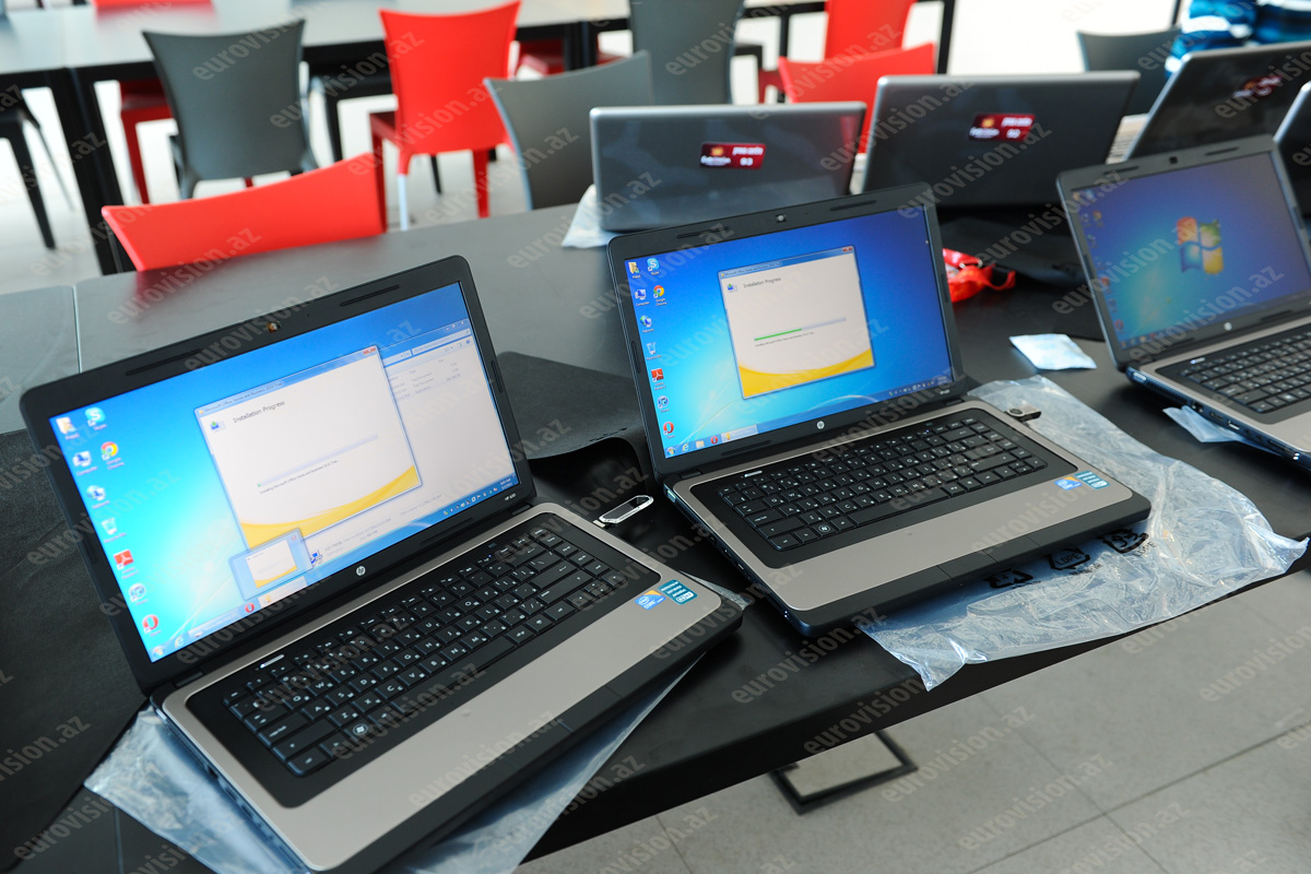 Завершается подготовка к "Евровидению" в "Baku Crystal Hall" (ФОТО)