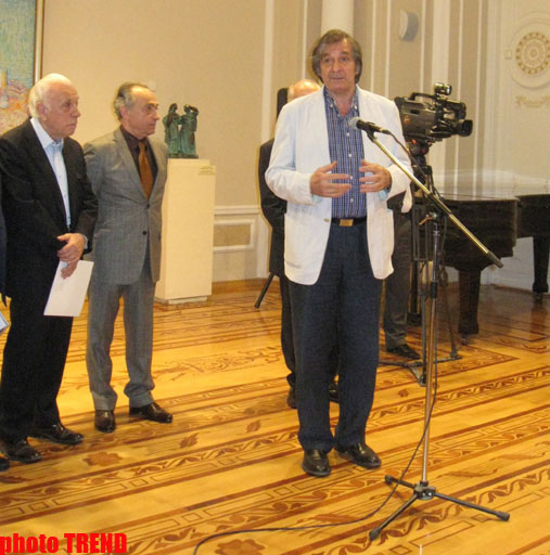 В Баку открылась выставка "Одна нация - два государства" (фотосессия)