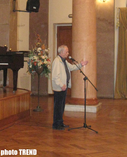 Зажженные свечи на 75-летии Расима Исмайлова: "Он любил детей и понимал их чистый мир"(фотосессия)