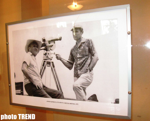 Зажженные свечи на 75-летии Расима Исмайлова: "Он любил детей и понимал их чистый мир"(фотосессия)