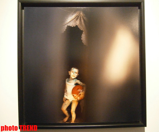 "Жидкая земля" Рены Эфенди - от социальной фронтальности Апшерона до бабочек (фотосессия)