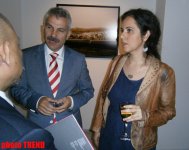 "Жидкая земля" Рены Эфенди - от социальной фронтальности Апшерона до бабочек (фотосессия)