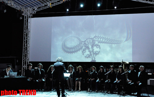 Организация YARAT! представила проект Али Гасанова "Арсениум" (фотосессия)