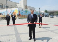 Президент Азербайджана и его супруга приняли участие в открытии новой части Приморского парка (ФОТО)