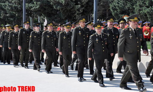В Азербайджане отмечается День Победы над фашизмом (ФОТО)