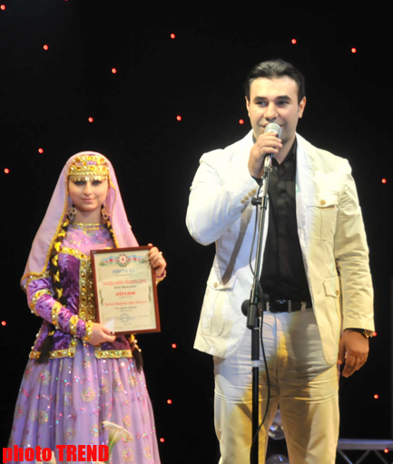 В Баку состоялась церемония вручения национальной награды "Best of the best 2012" (фото)