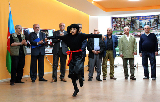 У каждого художника есть заветная мечта - Исмаил Мамедов (фотосессия)