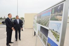 Президент Азербайджана принял участие в открытии парка в Сураханском районе Баку (ФОТО)
