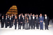 Президент Азербайджана и его супруга приняли участие в церемонии открытия Центра Гейдара Алиева (ФОТО)