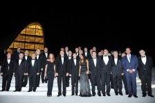 Президент Азербайджана и его супруга приняли участие в церемонии открытия Центра Гейдара Алиева (ФОТО)