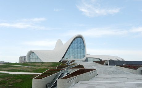 Президент Азербайджана и его супруга приняли участие в церемонии открытия Центра Гейдара Алиева (ФОТО)