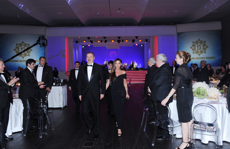 Президент Азербайджана и его супруга приняли участие в церемонии открытия Центра Гейдара Алиева (ФОТО)