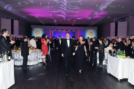 Президент Азербайджана и его супруга приняли участие в церемонии открытия Центра Гейдара Алиева (ФОТО)