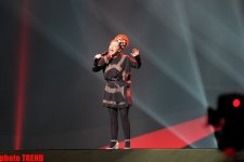 Рона Нишлиу на сцене "Baku Crystal Hall" (фотосессия)