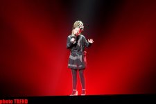 Рона Нишлиу на сцене "Baku Crystal Hall" (фотосессия)