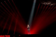 Рона Нишлиу на сцене "Baku Crystal Hall" (фотосессия)