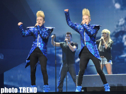 Гиперактивные близнецы на сцене "Baku Crystal Hall" (ФОТО)