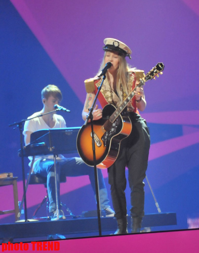 Участница "Евровидения" от Дании надеется, что ее песня дойдет до каждого сердца (ФОТО)