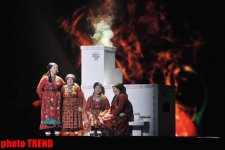 «Бурановские бабушки» с печкой зажгли на сцене  "Baku Crystal Hall" (фотосессия)
