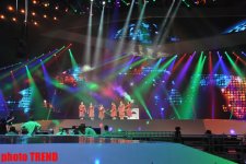 «Бурановские бабушки» с печкой зажгли на сцене  "Baku Crystal Hall" (фотосессия)