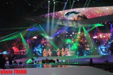 «Бурановские бабушки» с печкой зажгли на сцене  "Baku Crystal Hall" (фотосессия)