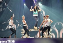 Зажигательная композиция и хореография на сцене  "Baku Crystal Hall" (фотосессия)