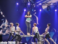 Зажигательная композиция и хореография на сцене  "Baku Crystal Hall" (фотосессия)