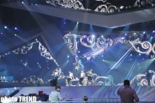 Зажигательная композиция и хореография на сцене  "Baku Crystal Hall" (фотосессия)