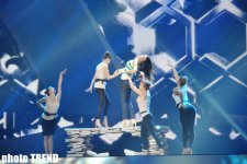 Зажигательная композиция и хореография на сцене  "Baku Crystal Hall" (фотосессия)