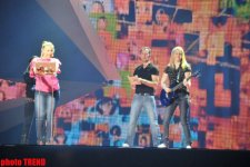 "Песня о социальных сетях" на сцене  "Baku Crystal Hall" (фотосессия)