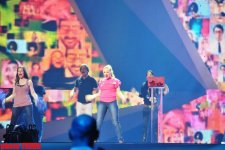 "Песня о социальных сетях" на сцене  "Baku Crystal Hall" (фотосессия)