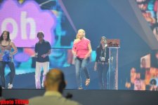 "Песня о социальных сетях" на сцене  "Baku Crystal Hall" (фотосессия)