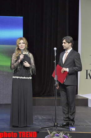 В Баку состоялось дефиле Фахрии Халафовой, посвященное «Евровидению 2012» (фотосессия)