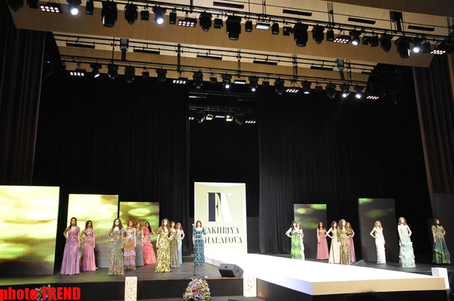 В Баку состоялось дефиле Фахрии Халафовой, посвященное «Евровидению 2012» (фотосессия)