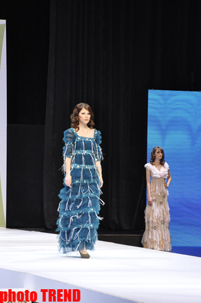 В Баку состоялось дефиле Фахрии Халафовой, посвященное «Евровидению 2012» (фотосессия)