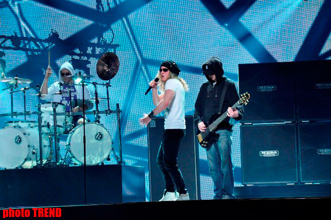 "Не закрывай глаза"  на сцене  "Baku Crystal Hall" (фотосессия)