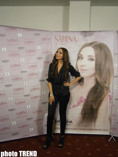 Сабина Бабаева влюблена в голос Алима Гасымова (ФОТО)