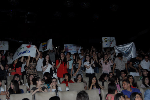 Объявлены результаты полуфинала песенного конкурса "Univision" (фотосессия)