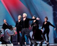 Представитель Грузии на "Евровидении-2012" с сестрой на сцене "Baku Crystal Hall" (фотосессия)