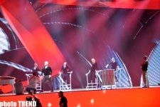 Представитель Грузии на "Евровидении-2012" с сестрой на сцене "Baku Crystal Hall" (фотосессия)