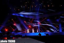 Самая юная участница "Евровидения" Ева на сцене "Baku Crystal Hall" (фотосессия)