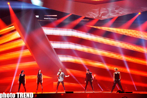 Уроженец Ирана из Норвегии зажег на сцене  "Baku Crystal Hall" (фотосессия)