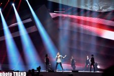 Уроженец Ирана из Норвегии зажег на сцене  "Baku Crystal Hall" (фотосессия)