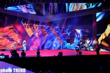 Участница "Евровидения" от Нидерландов представила свою песню (ФОТО)