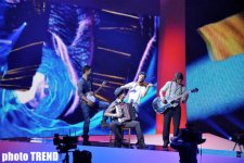 Участница "Евровидения" от Нидерландов представила свою песню (ФОТО)