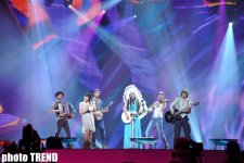 Участница "Евровидения" от Нидерландов представила свою песню (ФОТО)