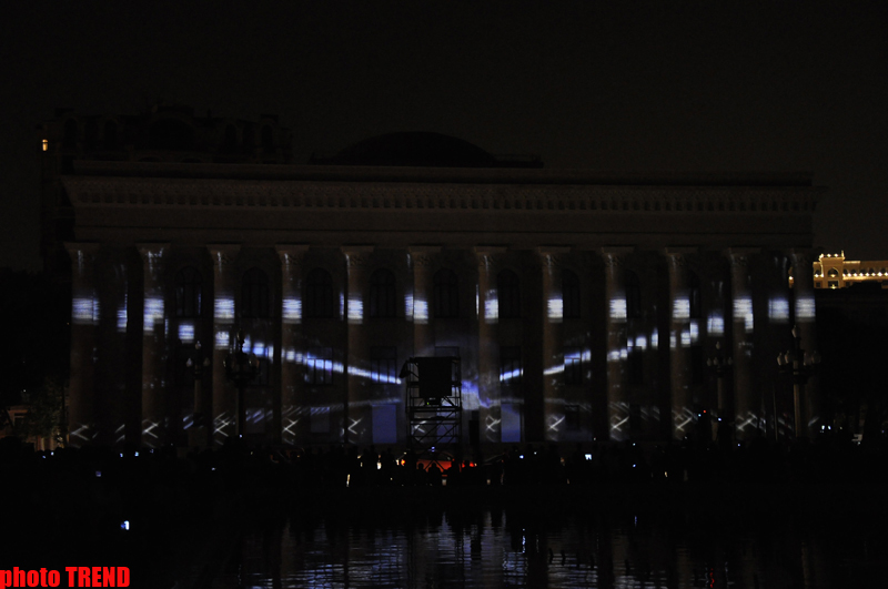 Организация YARAT! представила проект-3D-mapping Мехти Мамедова "Нефть" (ФОТО)