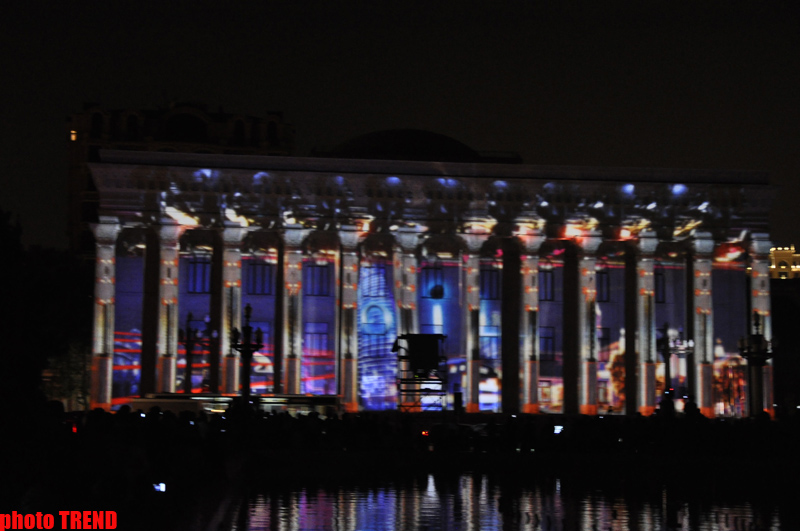 Организация YARAT! представила проект-3D-mapping Мехти Мамедова "Нефть" (ФОТО)