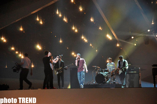 Финалист "Евровидения 2012"  Роман Лоб на сцене "Baku Crystal Hall" (фотосессия)