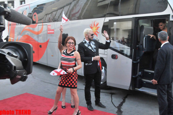 Грандиозная церемония открытия "Евровидения 2012" в "Евроклубе" - звезды на красной дорожке  (фотосессия)